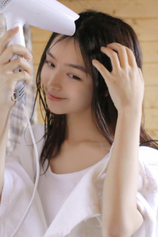 女生军训跳舞走光视频
